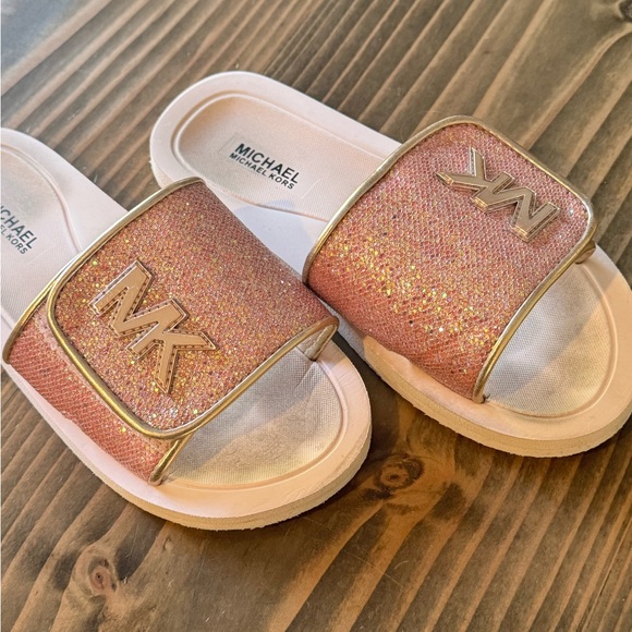Michael Kors Eli Malissa Sandals Pink
Size 2 - Picture 1 of 7